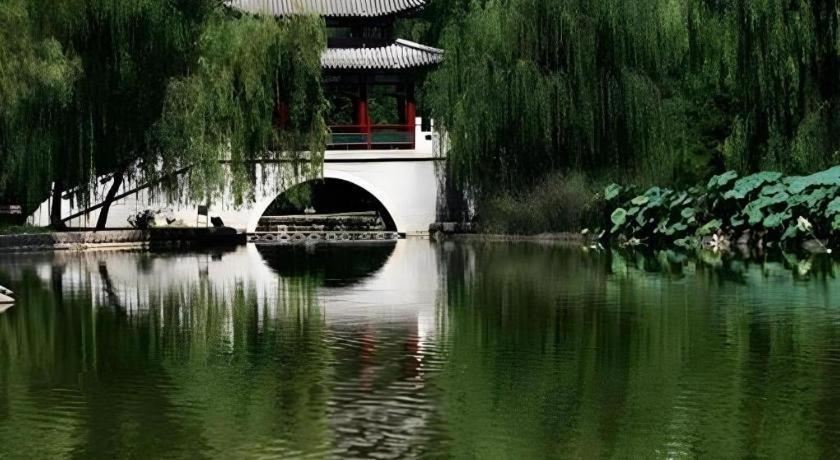 Gya Hotel Beijing Shunyi Yanjing Bridge Bagian luar foto